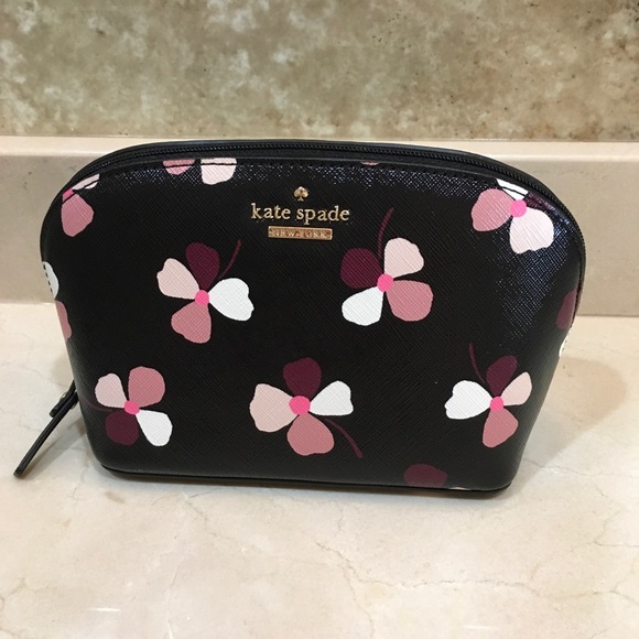 kate spade Handbags - Kate Spade Pouch